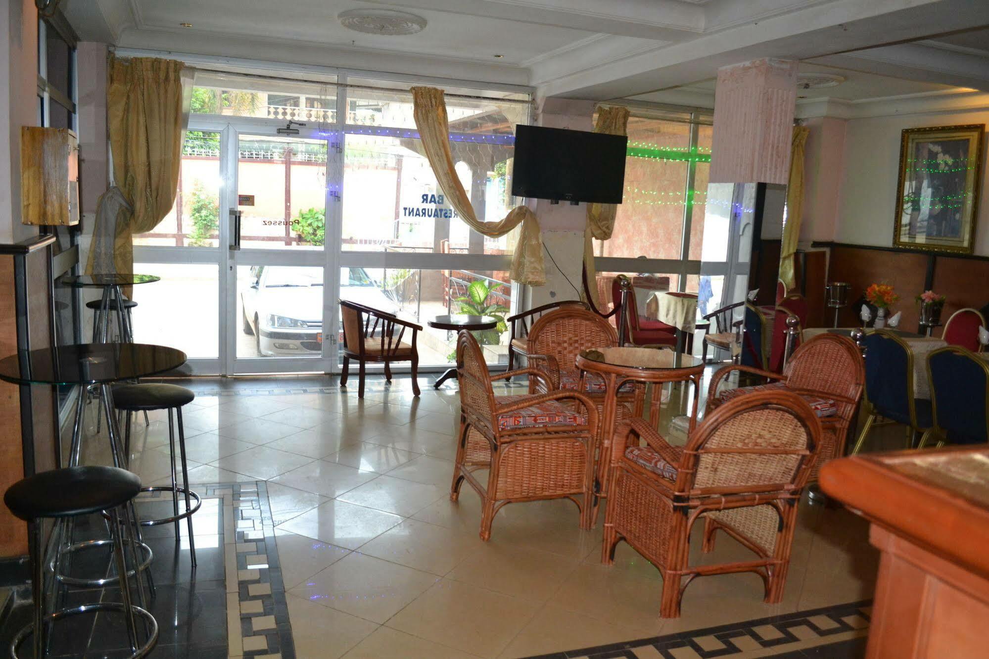 Hotel Le Diplomate ยาอุนเด ภายนอก รูปภาพ